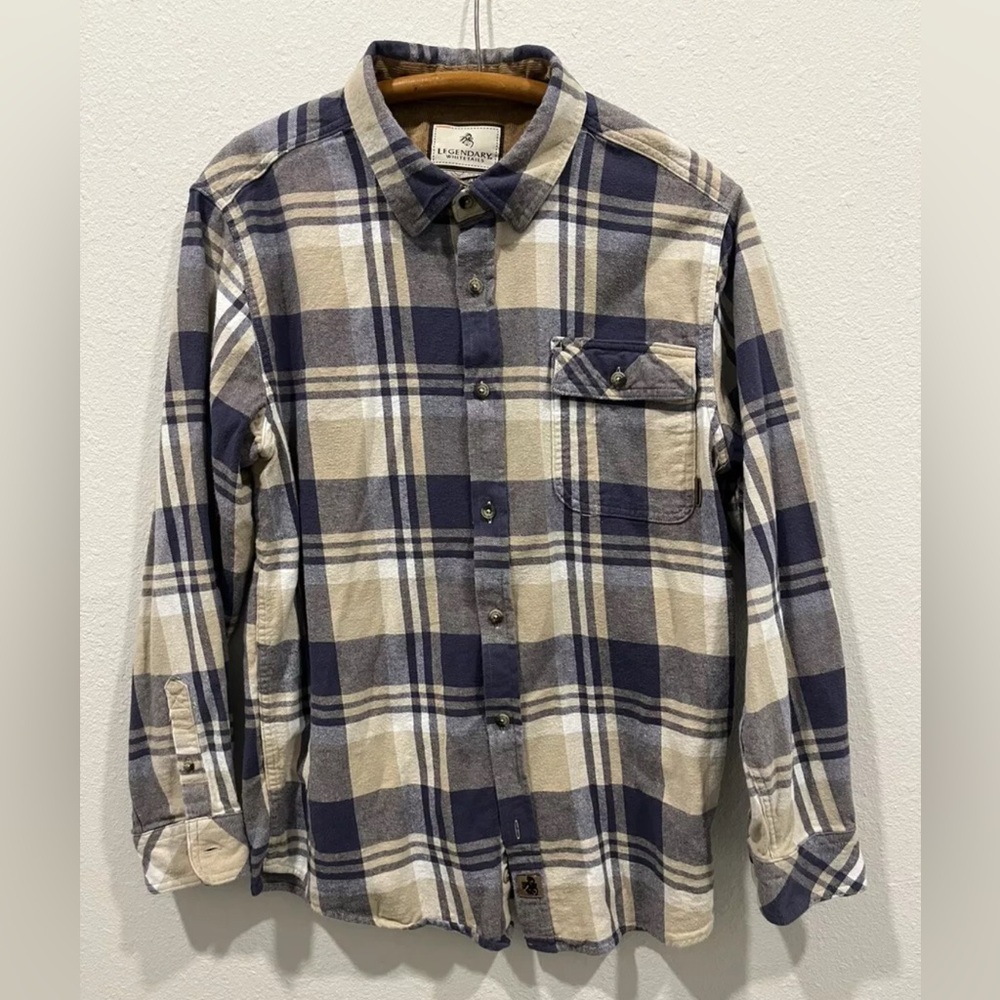 Men’s Flannel Longsleeve Button Up by Legendary Whitetails Plaid Size Large